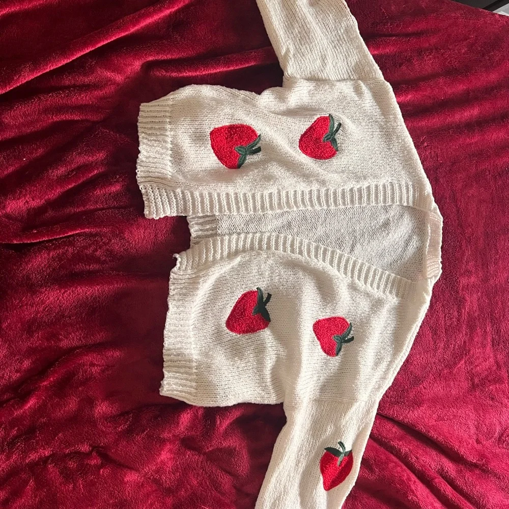 Sweater - Picture 2 of 3